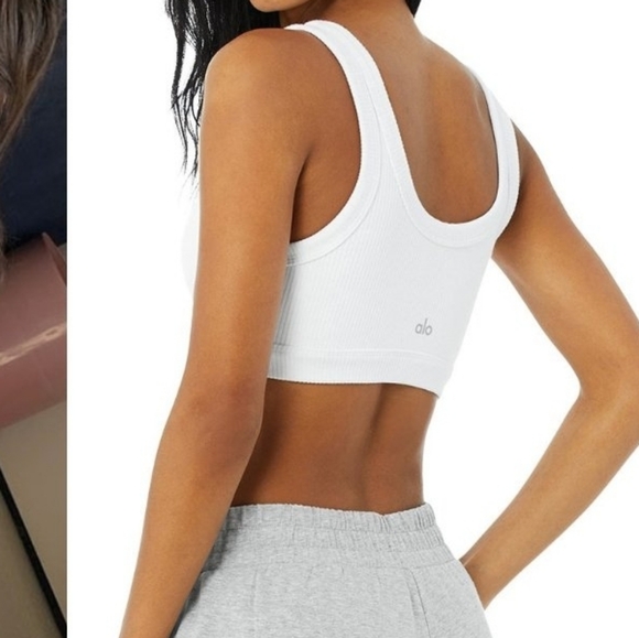 ALO Yoga Light Gray Ribbed Spirts Bra - Picture 3 of 9